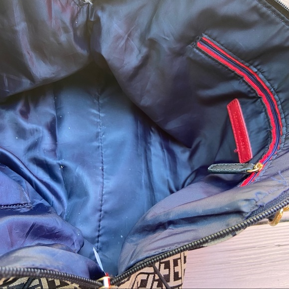 Tommy Hilfiger Signature Logo Handbag - Picture 10 of 11